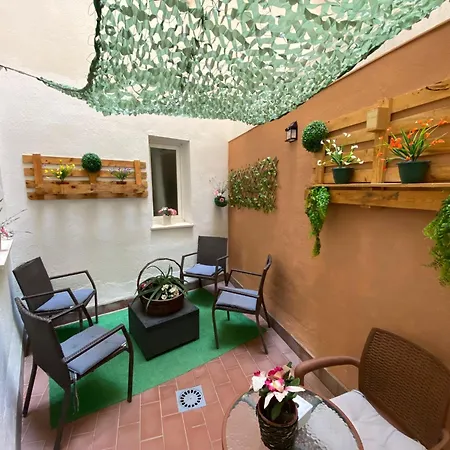 Marina Beach Apartment *
